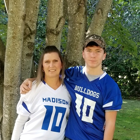 Meet your Posher, Kelly - Picture 1 of 1